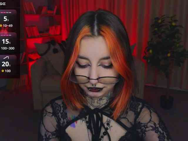 MistressMarcelline webcam