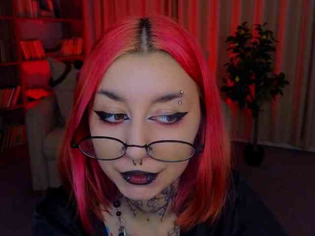 mistressmarcelline's live room