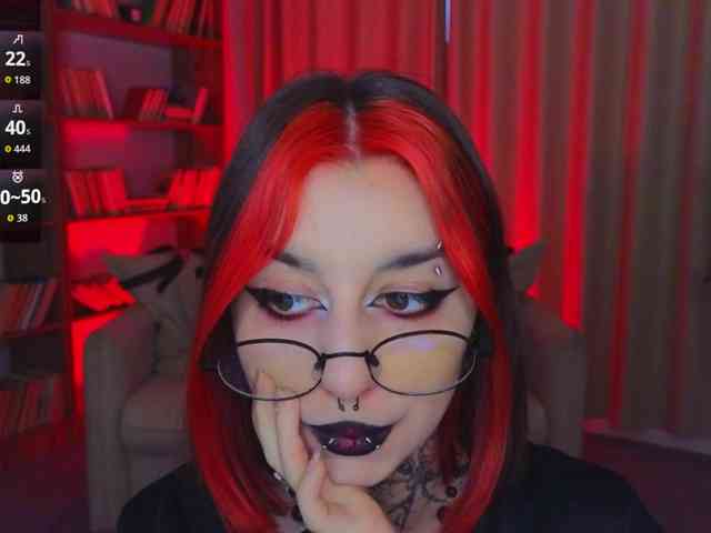 MistressMarcelline webcam