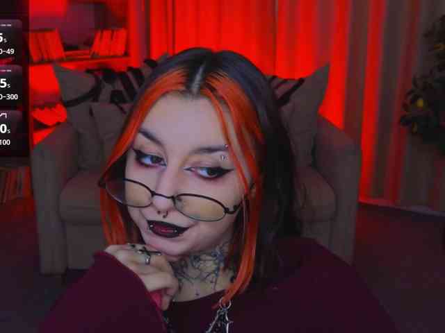 MistressMarcelline webcam