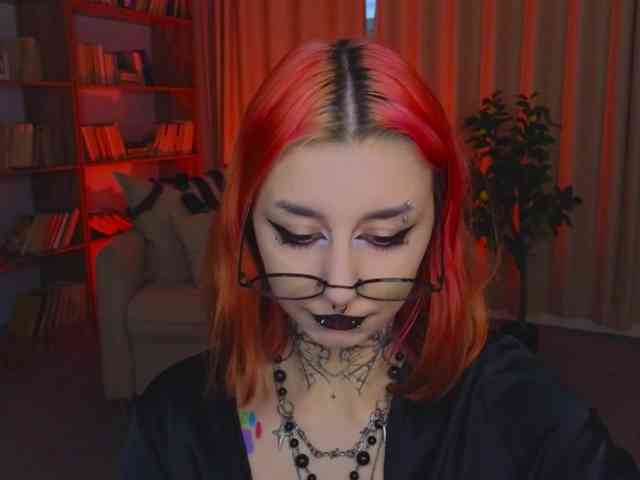 Модель: MistressMarcelline