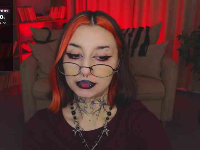MistressMarcelline webcam