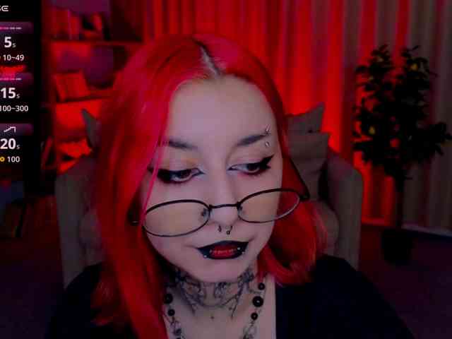 MistressMarcelline webcam