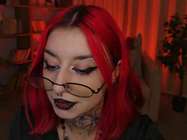 MistressMarcelline webcam
