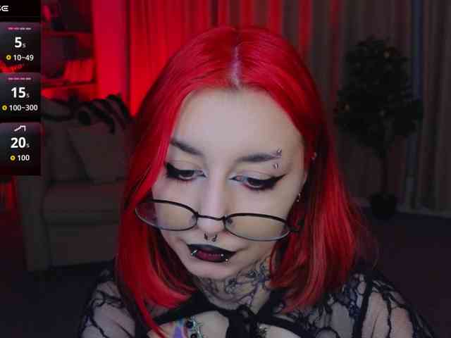 MistressMarcelline webcam