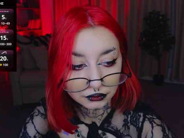 MistressMarcelline webcam