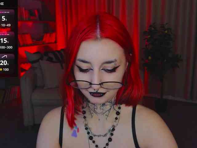 MistressMarcelline webcam