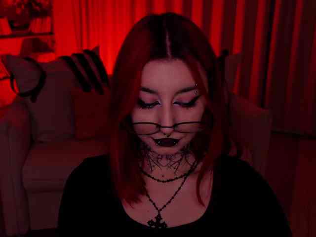 MistressMarcelline webcam