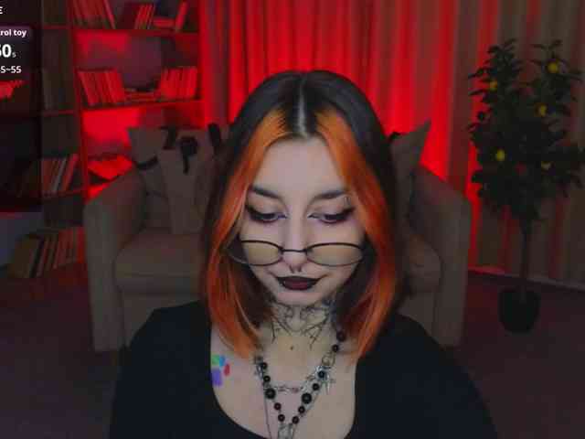 MistressMarcelline webcam
