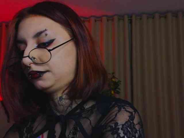MistressMarcelline webcam