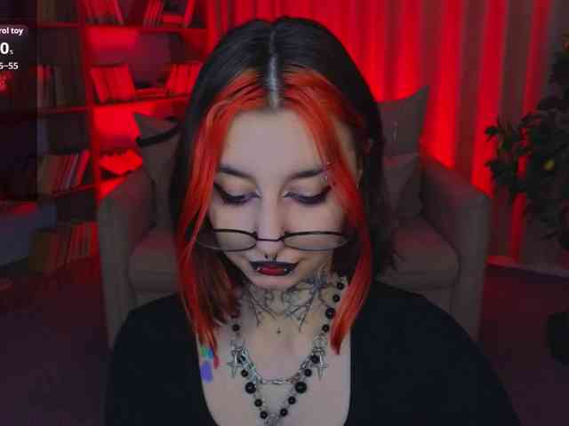 MistressMarcelline webcam