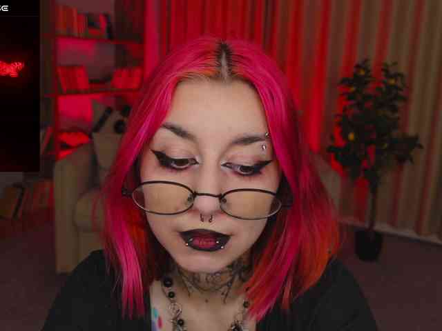 MistressMarcelline webcam