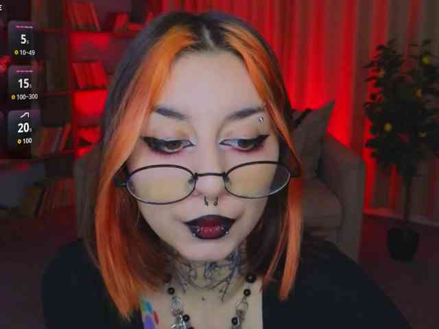 MistressMarcelline webcam