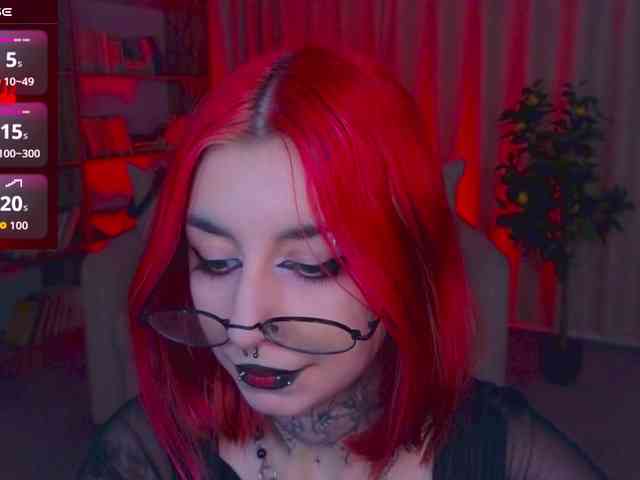 MistressMarcelline webcam