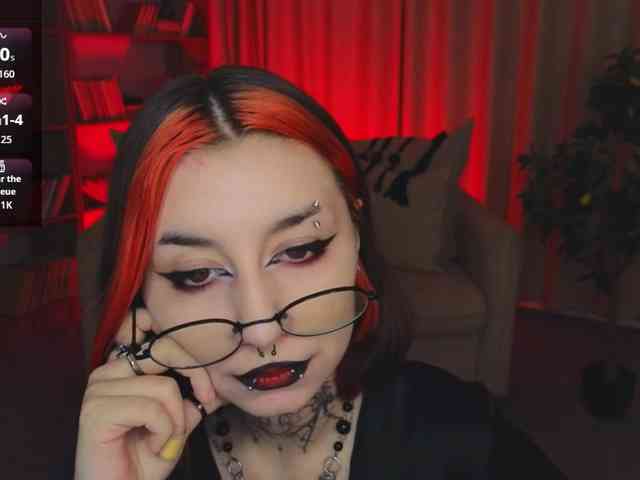 MistressMarcelline webcam
