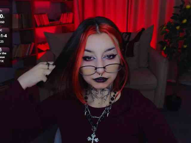 MistressMarcelline webcam
