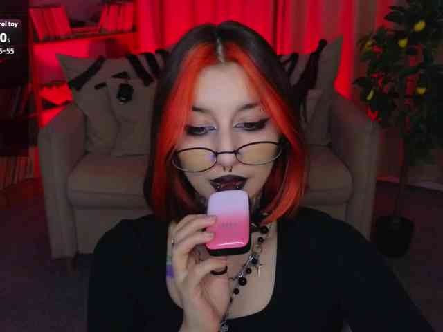 MistressMarcelline webcam