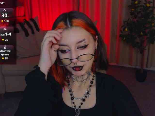 MistressMarcelline webcam