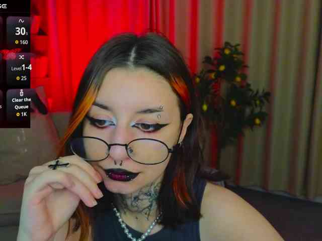 MistressMarcelline webcam