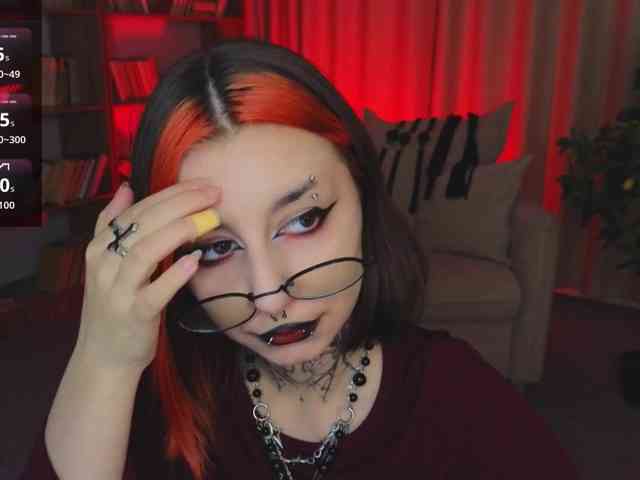MistressMarcelline webcam