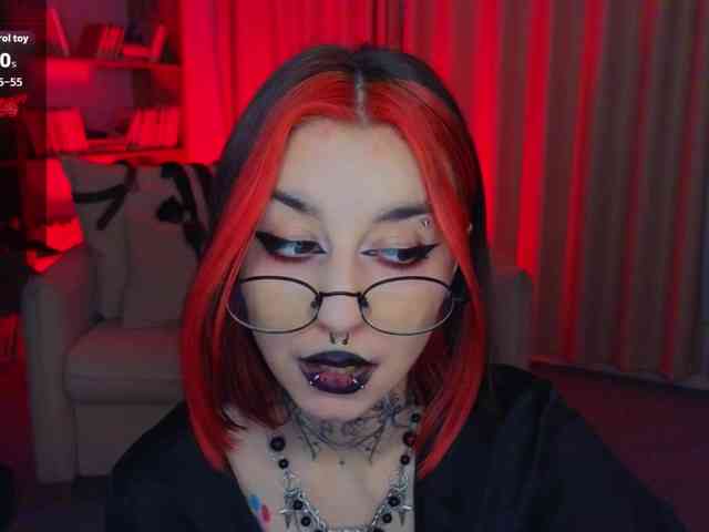 MistressMarcelline webcam
