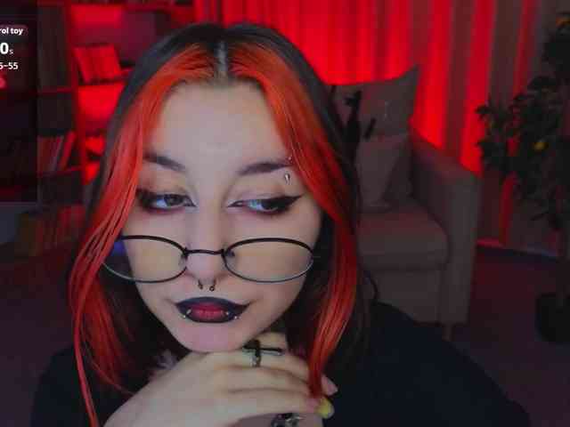 MistressMarcelline webcam