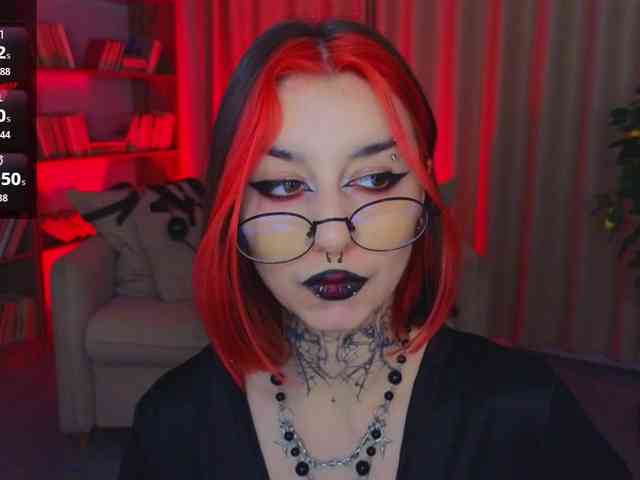 MistressMarcelline webcam