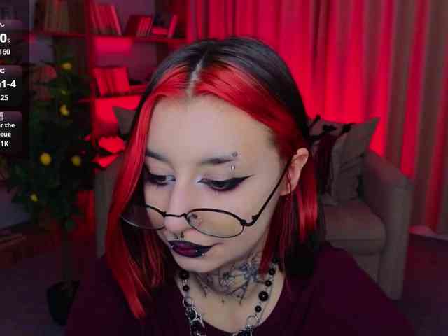 MistressMarcelline webcam