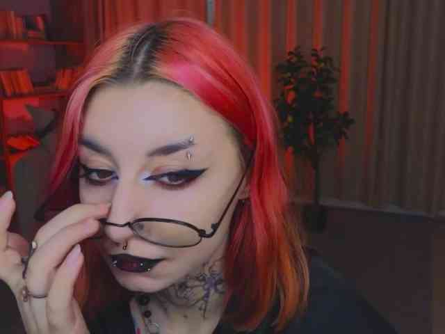 Mistressmarcelline's cam show statistics and live stream