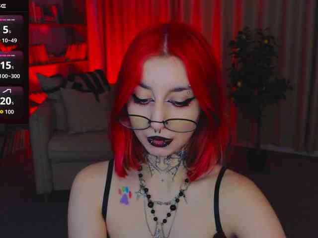 MistressMarcelline webcam