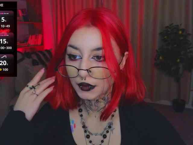 MistressMarcelline webcam