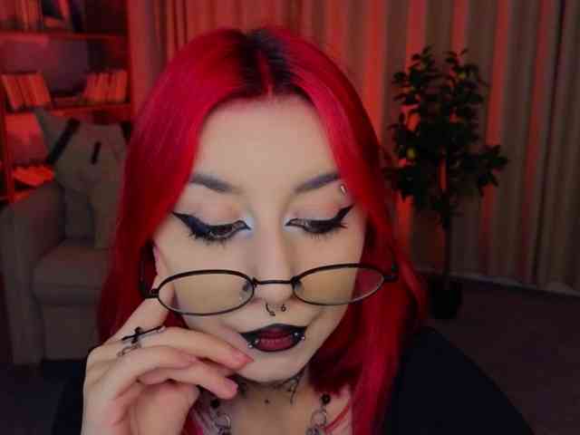 MistressMarcelline webcam