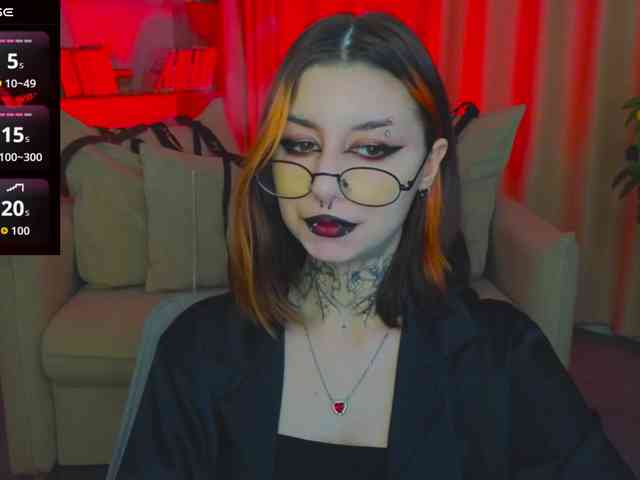 MistressMarcelline webcam