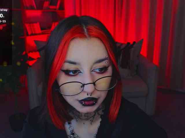 MistressMarcelline webcam
