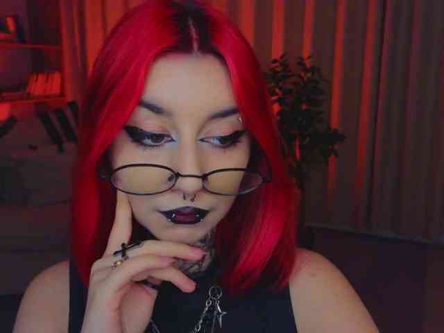 MistressMarcelline webcam