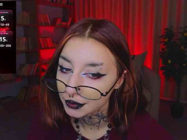 MistressMarcelline webcam