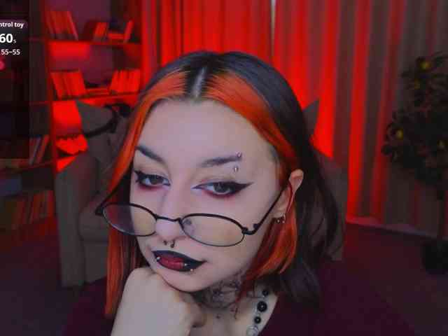 MistressMarcelline webcam