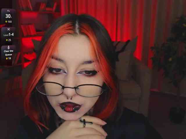 MistressMarcelline webcam
