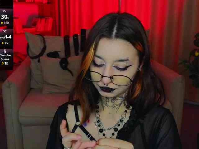 MistressMarcelline webcam