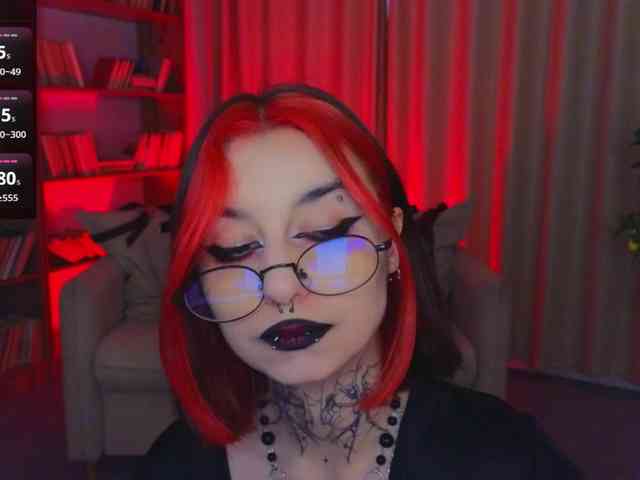 MistressMarcelline webcam