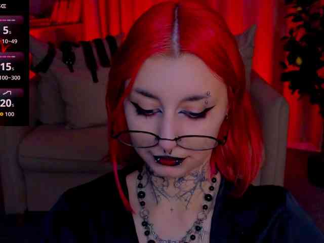 MistressMarcelline webcam