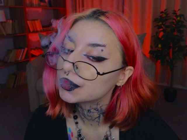 MistressMarcelline webcam