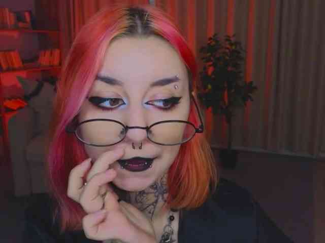 MistressMarcelline webcam