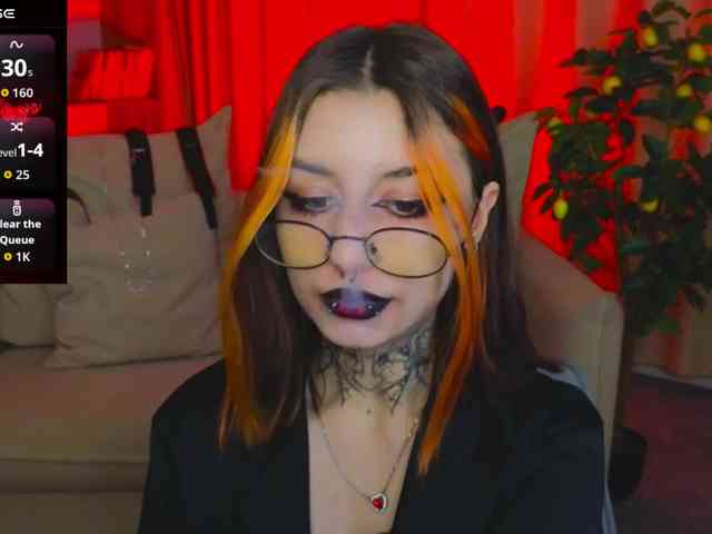 MistressMarcelline webcam