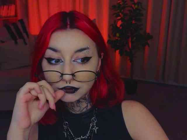 MistressMarcelline webcam