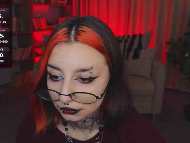 MistressMarcelline webcam