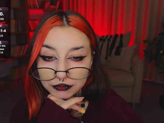 MistressMarcelline webcam