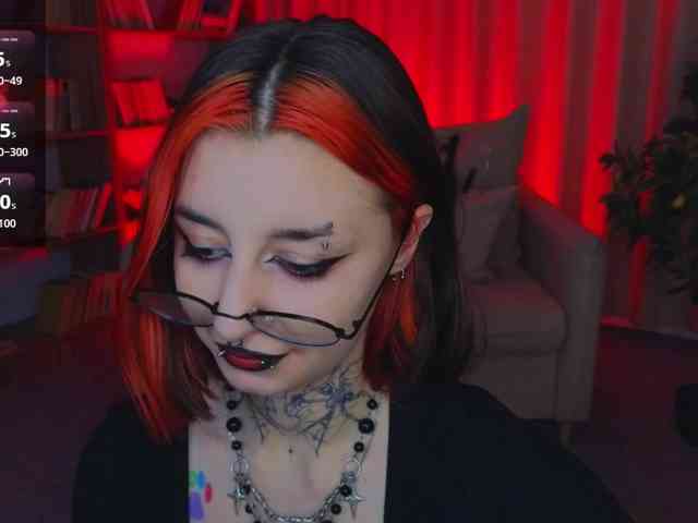MistressMarcelline webcam