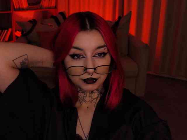 MistressMarcelline webcam