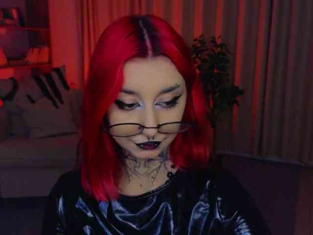 MistressMarcelline webcam